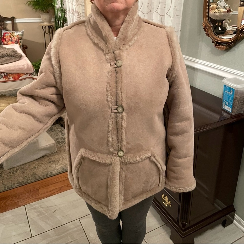 Women's Genuine Sheepskin Fur Jacket Size L